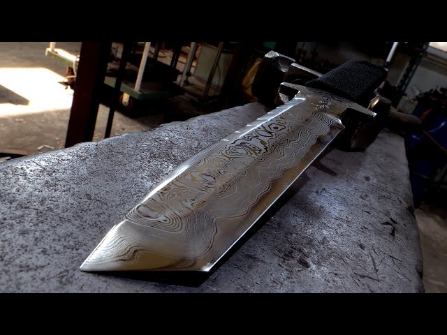 The process of making the highest quality Damascus knives. Amazing Korean handmade knife workshop