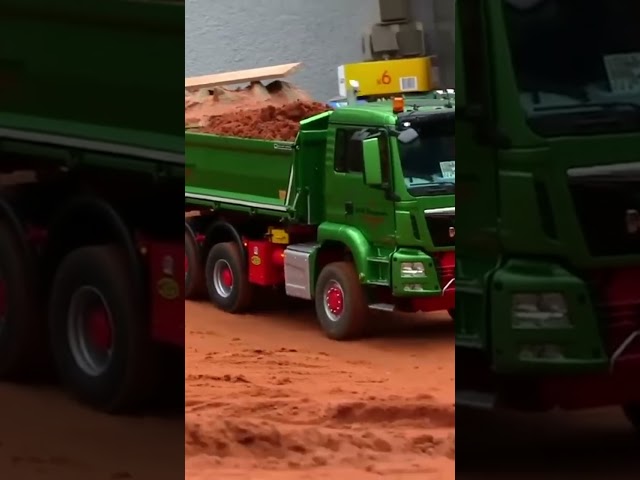 The green RC Truck in motion!!
