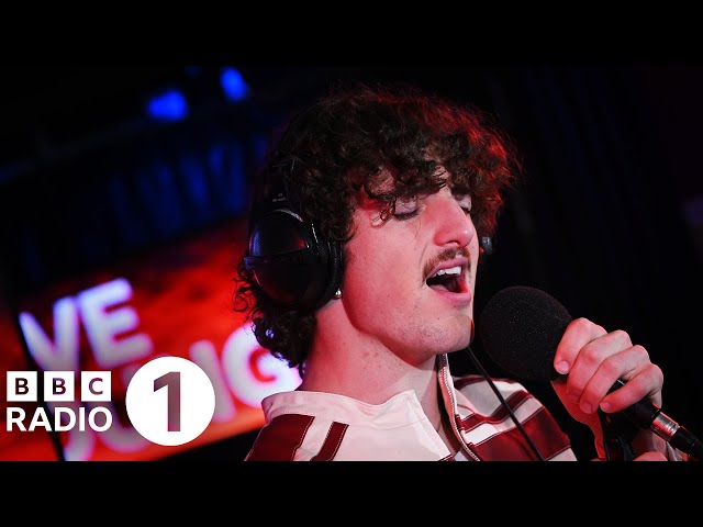 Benson Boone - Lose Control (Teddy Swims cover) in the Live Lounge
