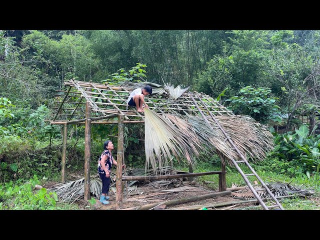 Poor boy - palm roof for new house, two children build their own house out of bamboo Ep.3