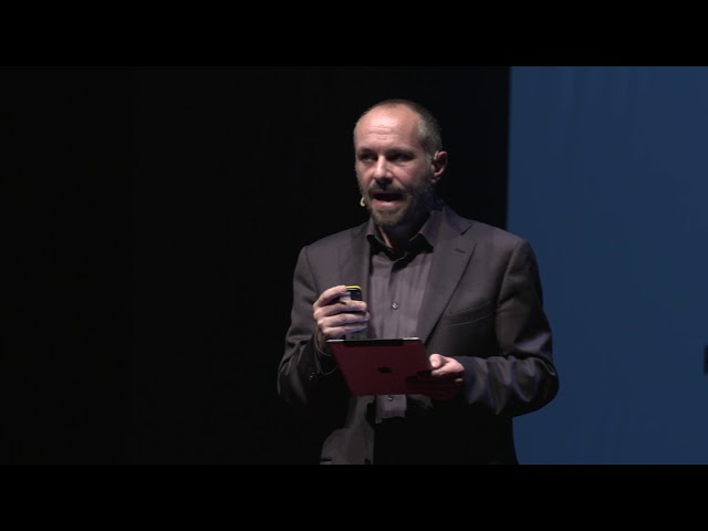 BIBLIOTECHE PUBBLICHE: SPAZI DI LIBERTA’ | Marco Muscogiuri | TEDxReggioEmilia