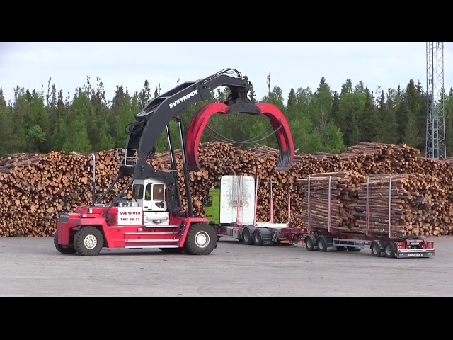 Svetruck TMF 32-22 | Unloading Volvo FH16 6x4 700hp Timbertruck