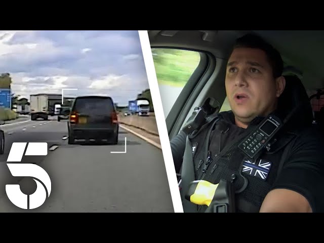 Hot Pursuit on The Motorway | The Motorway Cops: Catching Britain's Speeders | Channel 5