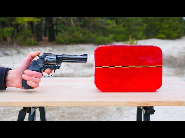 Experiment: Gun vs XXL Jelly
