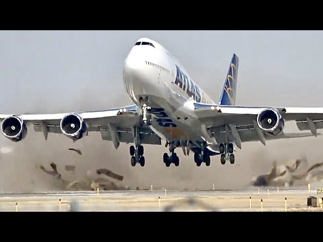 Boeing 747 Destroys The Runway