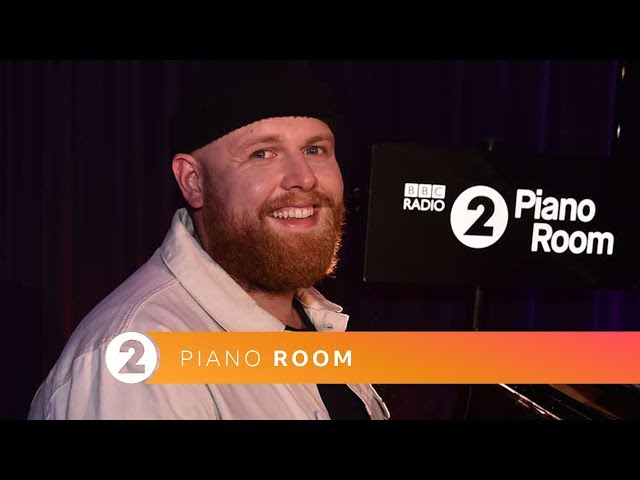 Tom Walker - Leave a Light On - Radio 2 Piano Room