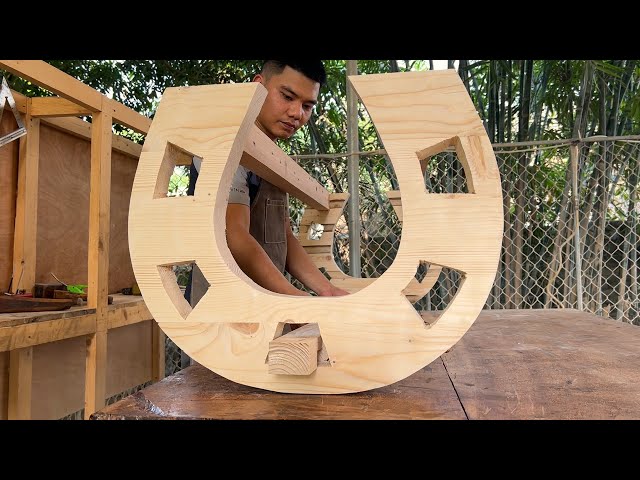 Creative new Idea | A Table With a Special Shape and Style from Old Wood