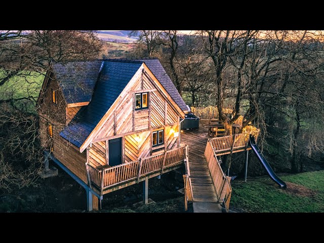 An Amazing Hand Built Tree House With Hot Tub - A UK Holiday Home (Full Tour)