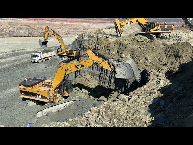 Three Caterpillar 385C Excavators Loading Mercedes & MAN Trucks - Sotiriadis/Labrianidis Mining - 4k
