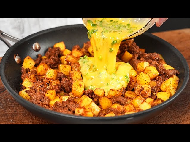 Just pour the eggs over the potatoes! A quick and incredibly tasty recipe!