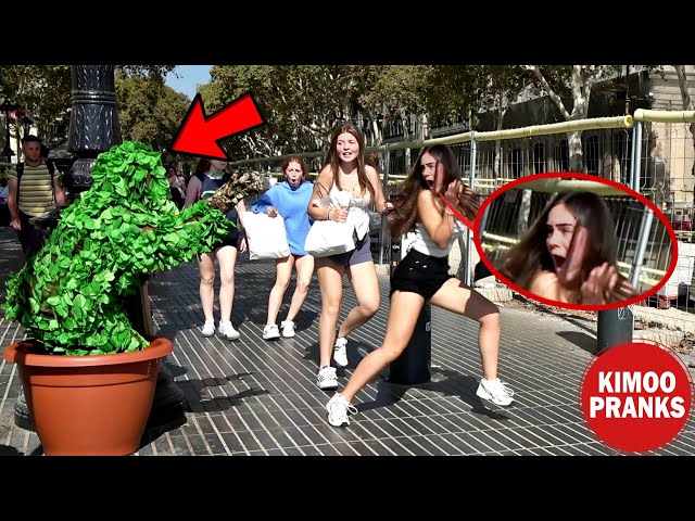 Bushman Prank: I just started SCARING Everybody in The Center of Barcelona!!