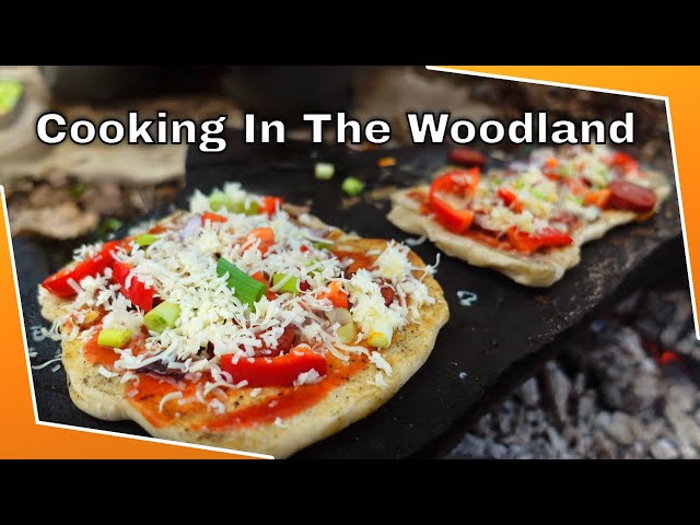 Cooking In The Woodland - Super Simple Pizza