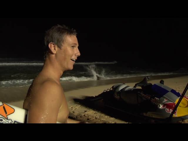 Night Surfing Pipeline w/ Bruce Irons, Jamie O'Brien, and Ian Walsh