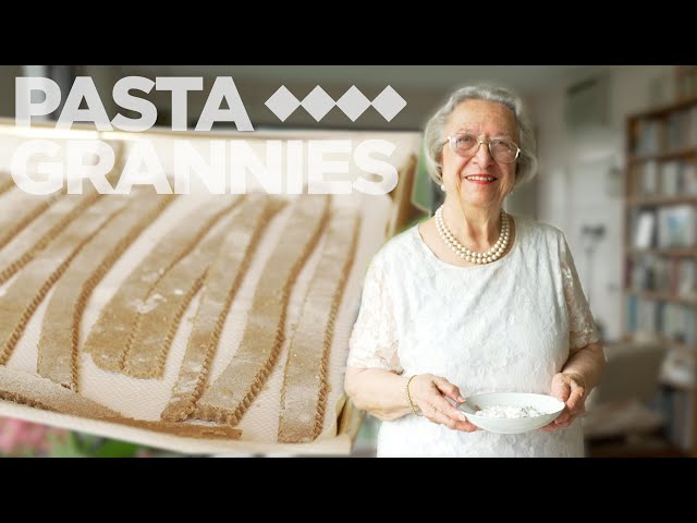 How to make chestnut tagliatelle without them crumbling! | Pasta Grannies