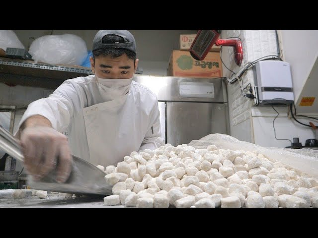 How to make a crispy yaki dumplings yaki mandoo - korean street food / 청량리 야끼만두 맛집 짱구네