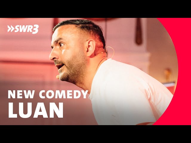 Show von Luan: der albanische Schwaben-Polizist I SWR3 Comedy Festival 2022