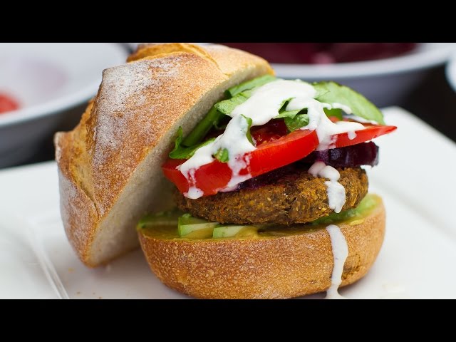 Hearty Meatless Vegan Burger Recipe that will make your mouth water!