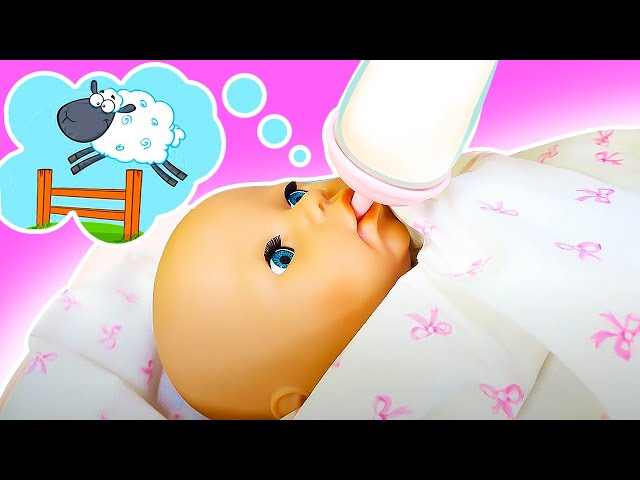 Baby Annabell doll & changing table for baby dolls. Play with toys & Baby born doll videos for kids.