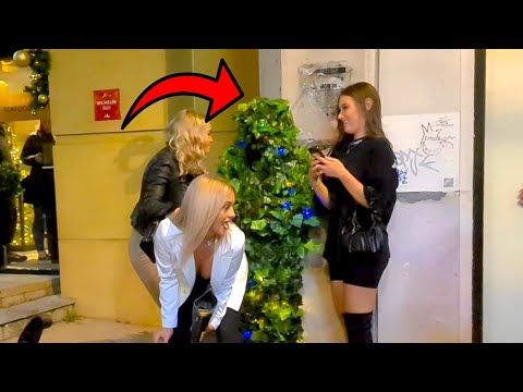 THESE REACTIONS YOU WILL WATCH THEM AGAIN AND AGAIN! BUSHMAN PRANK!