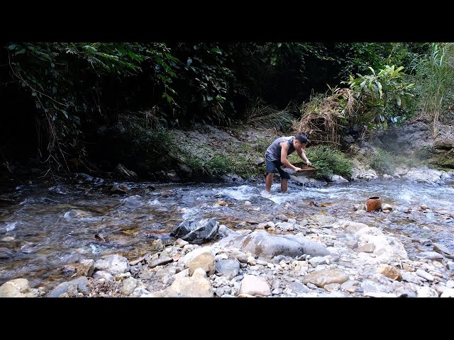 FULL VIDEO: Primitive skills spends YEARS solo in jungle to build off-grid lifestyle, catch fish