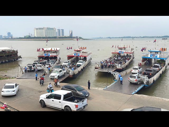 4k ferries in Cambodia🇰🇭, Many Passengers Passed at Koh Pich Ferry Port.
