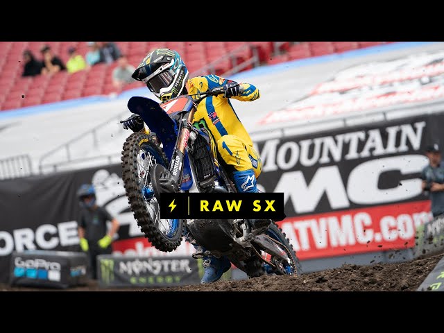 450 Class Free Practice At The 2023 Tampa Supercross