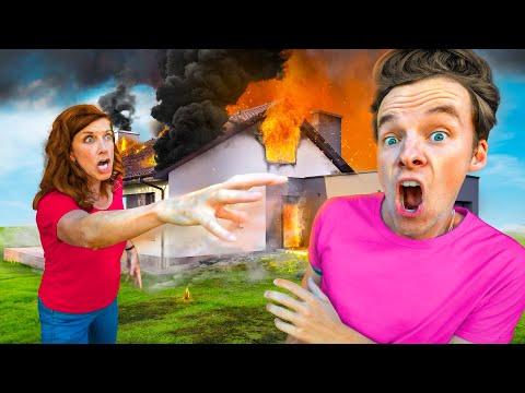 I Destroyed My Crazy Neighbors House!! (World's Most Dangerous Karen)