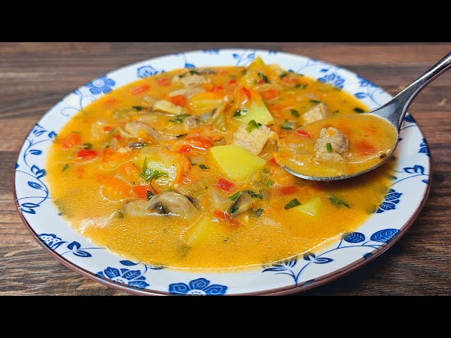 Delicious pork soup! In 40 minutes you can enjoy a delicious dinner!