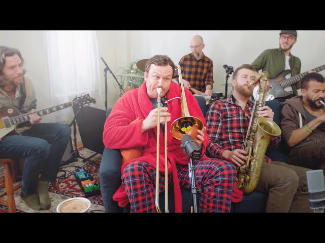 Huntertones "Fixins" MOTIONATION [Live From the Living Room]