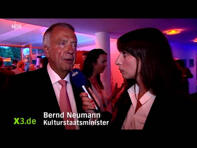 Caro Korneli bei der CDU-MediaNight (2011) | extra 3 | NDR