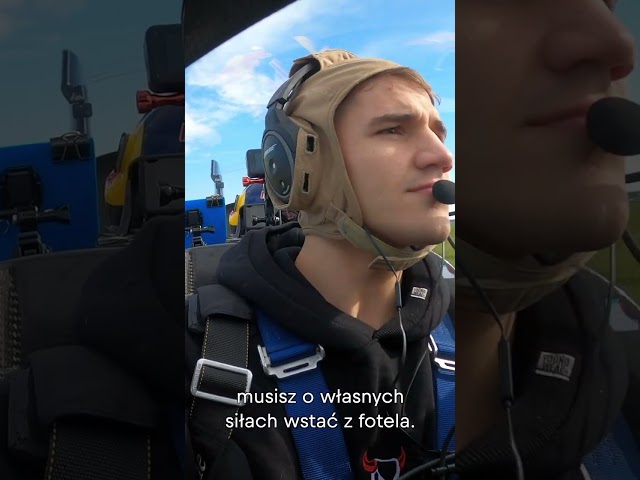 Koro freestyle w samolocie akrobacyjnym: przygotowania | Red Bull KontroWersy Cloud Rap