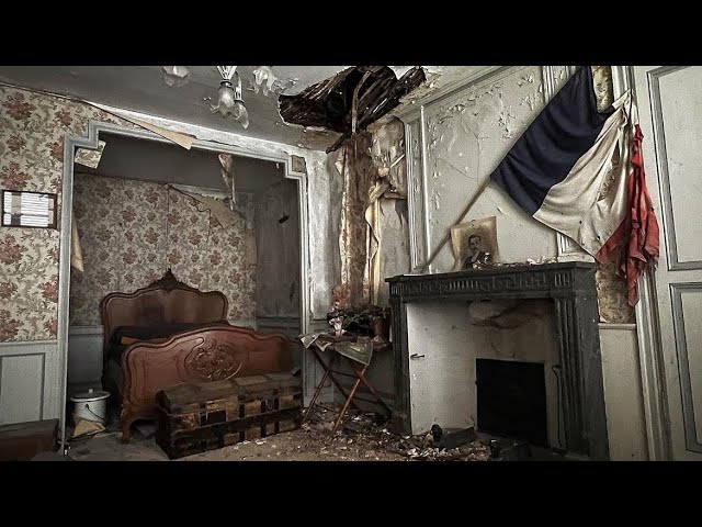 ABANDONED FAIRYTALE MANSION - FROZEN IN TIME WHEN FAMILY MYSTERIOUSLY VANISHED