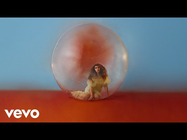 Alessia Cara - Drama Queen (Lyric Video)