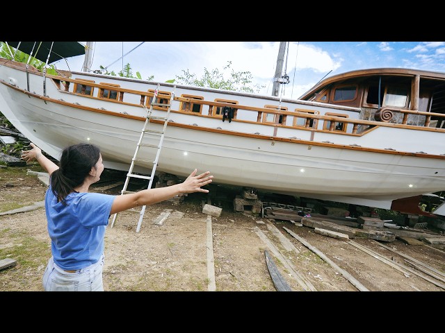 Rescued wooden boat restoration: Underwater Lights, Camera, Action! — Sailing Yabá 195