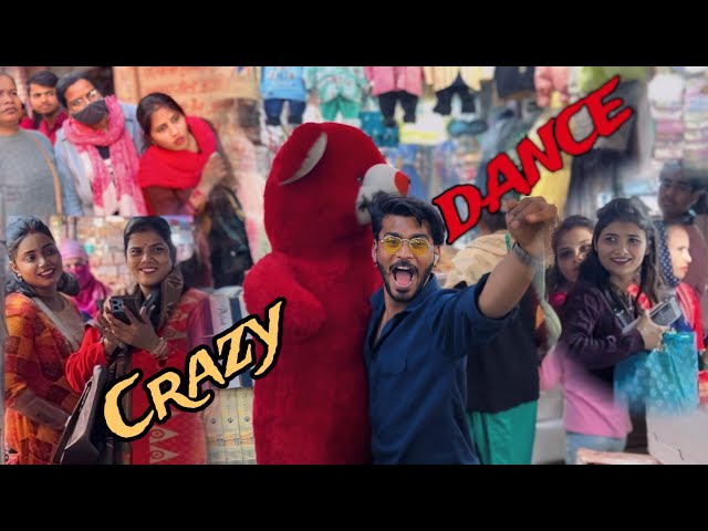 Crazy dance in public 🤣 Behen dar gayi 😁 Public reaction ❤️ Watch till End 😂✌🏻