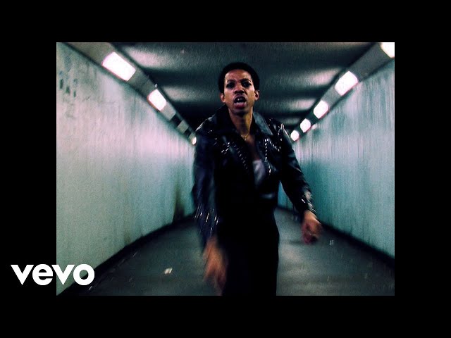 Baba Ali - Heart Racer (Official Video)