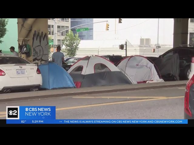 City workers dismantle asylum seekers encampment under the BQE