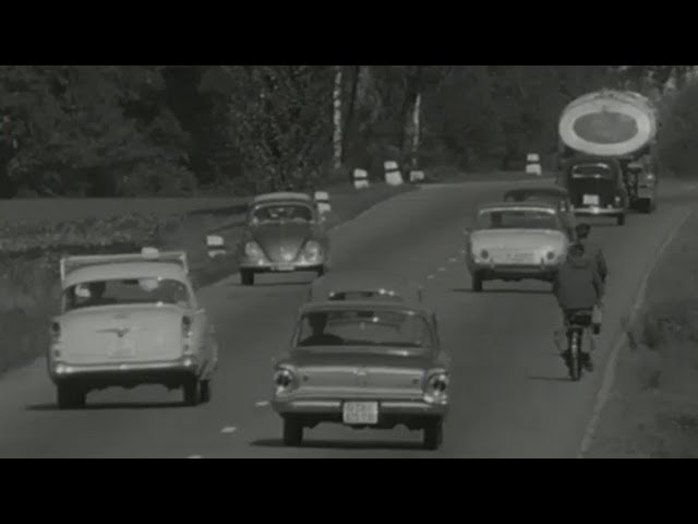 Tollkühne Autofahrer in den 60ern | SRF Archiv