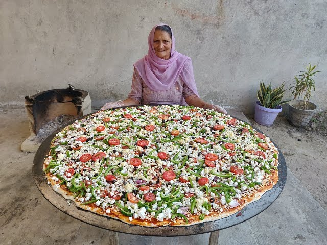 PIZZA | PANEER PIZZA | GIANT PIZZA | PIZZA RECIPE | BIGGEST PIZZA | BY GRANDMA | VEG VILLAGE FOOD