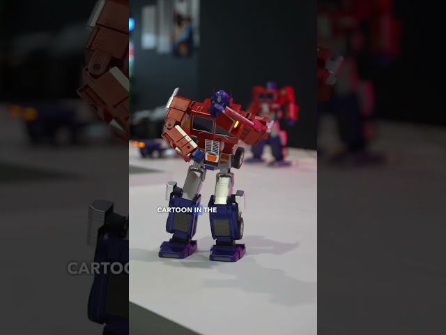 This Optimus Prime Transformer robot is seriously impressive 😳