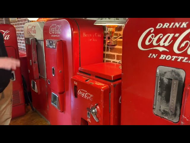 Largest Collection of Vintage Cola Machines in the World: Come with me to the Electric Cola Cafe