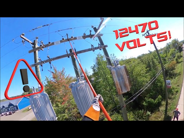 Energizing voltage regulator bank (12470 Volts)