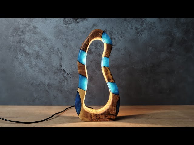 Modern Table Lamp with Wood and Epoxy | Epoxy Resin Art