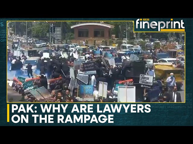 Pakistan: Lawyers & Police clash in Lahore  | Latest News | WION Fineprint