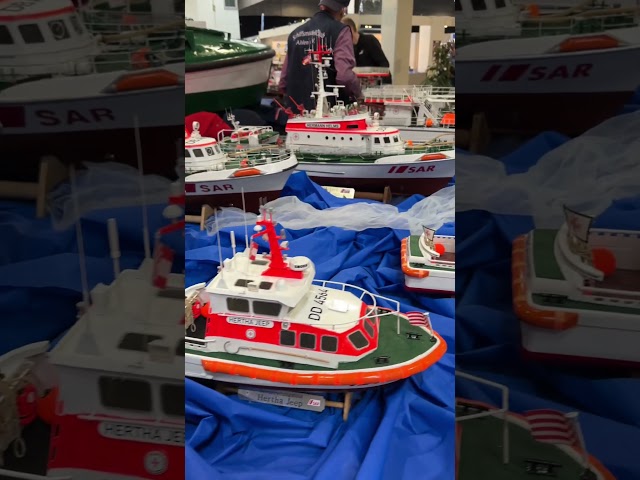RC Rescue Boats #modellbau #rcboat #rc #rctruck #modellbau