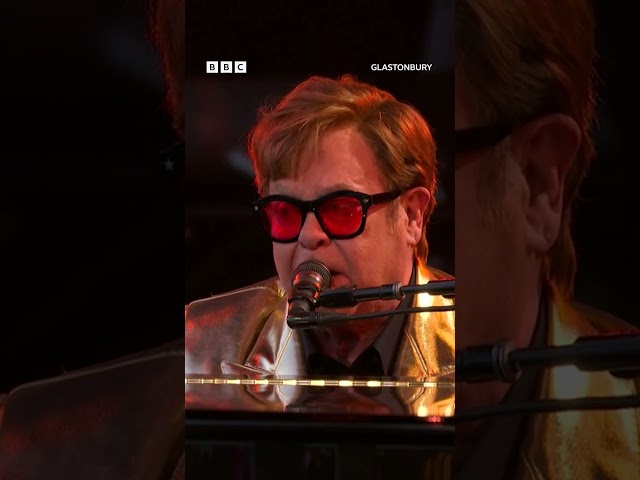 Your Sunday night headliner... Elton John ✨ #EltonJohn #PinballWizard #Glastonbury