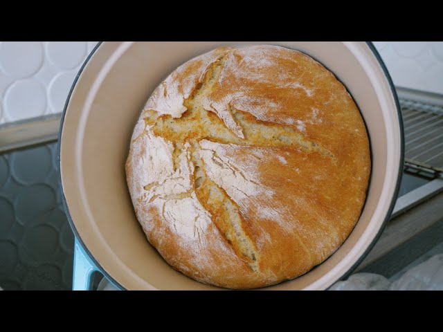 Baking bread 🍞 without kneading / quick & easy / in less than 2 hours to the finished bread