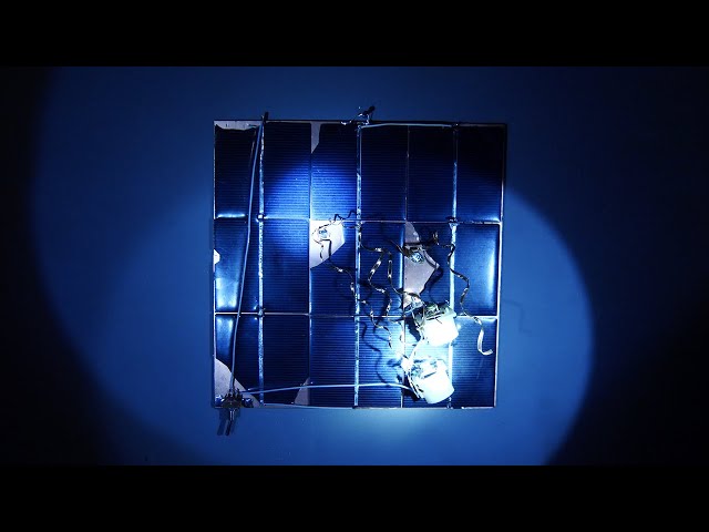 Gijs Gieskes - ZonnePaneel #3 A Solar Panel Mechanical Sound Installation