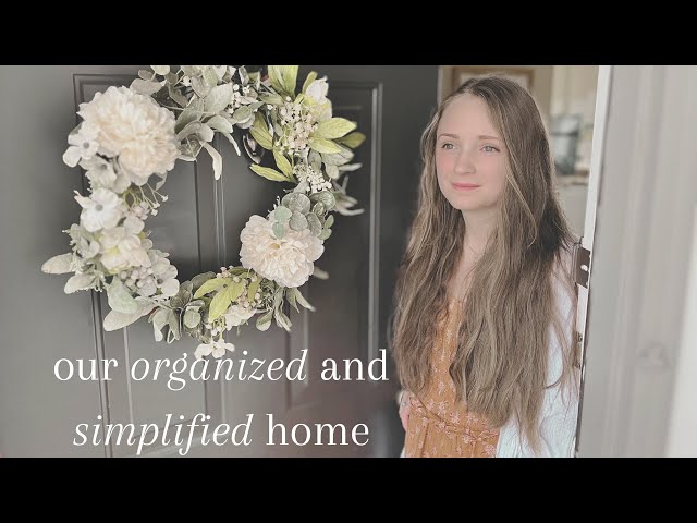 Organized and simplified home walkthrough | how do we store stuff as minimalists?
