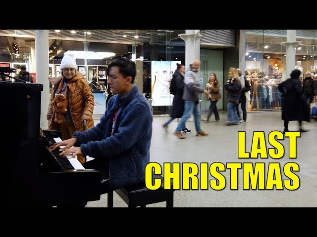 What The Security Guards Did When I Played Last Christmas at St Pancras | Cole Lam